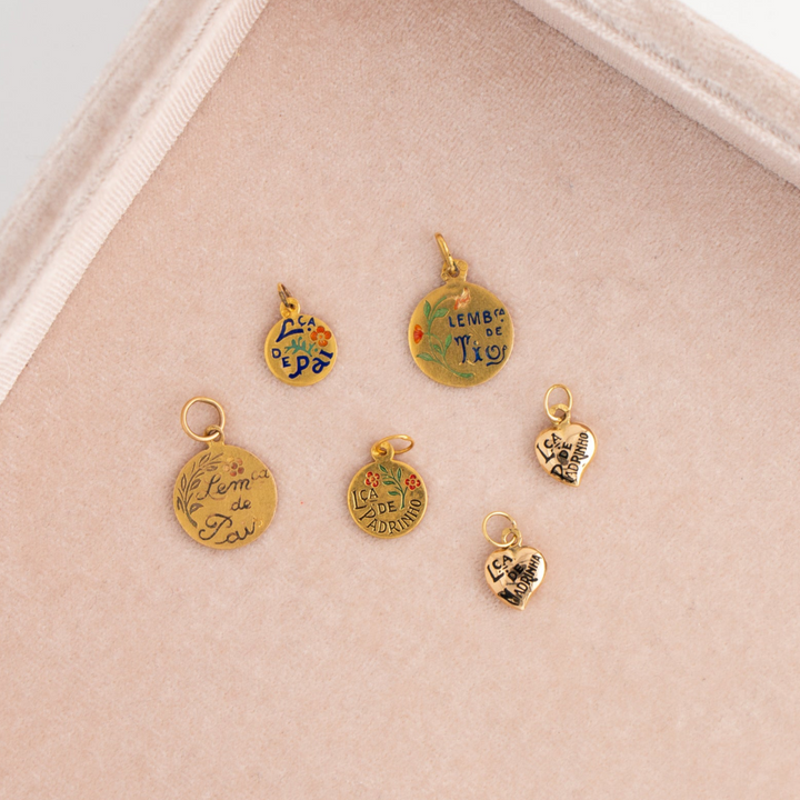 19.2k Yellow Gold 'Dizer' Portuguese Vintage Charms