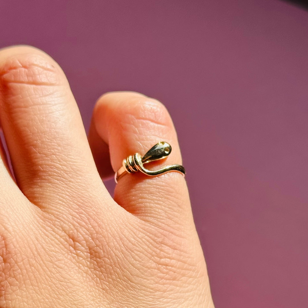 Viborita — Snake Pinky Ring