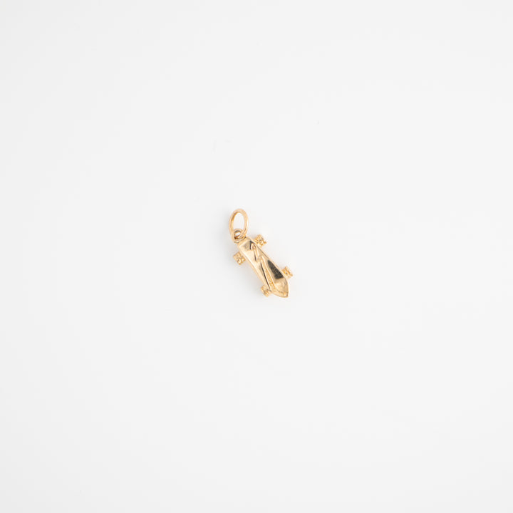 Skateboard 10k Gold Charm