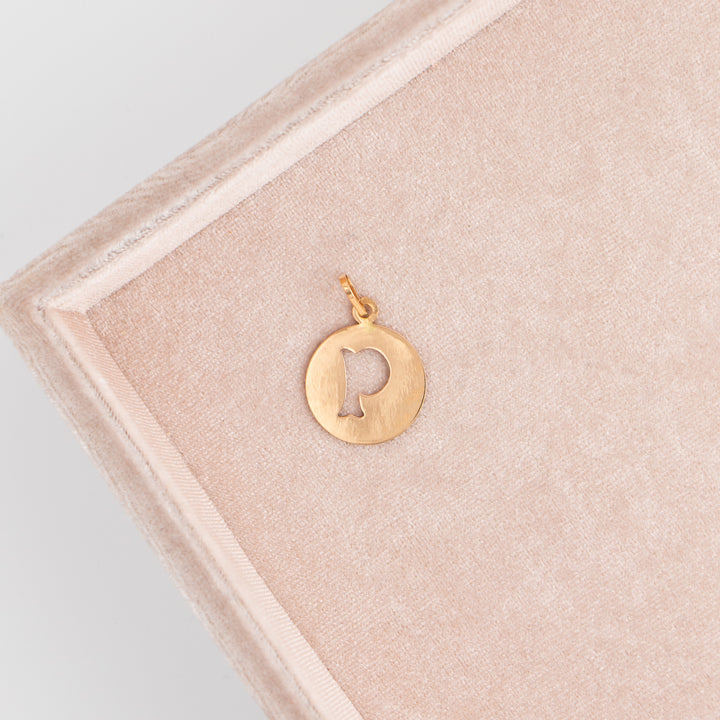 19.2k Yellow Gold 'P' Initial Portuguese Charm